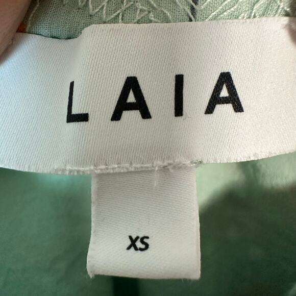 Laia women’s ruffles off shoulder eyelet mint green crop embroidered Bahamian - Picture 3 of 7